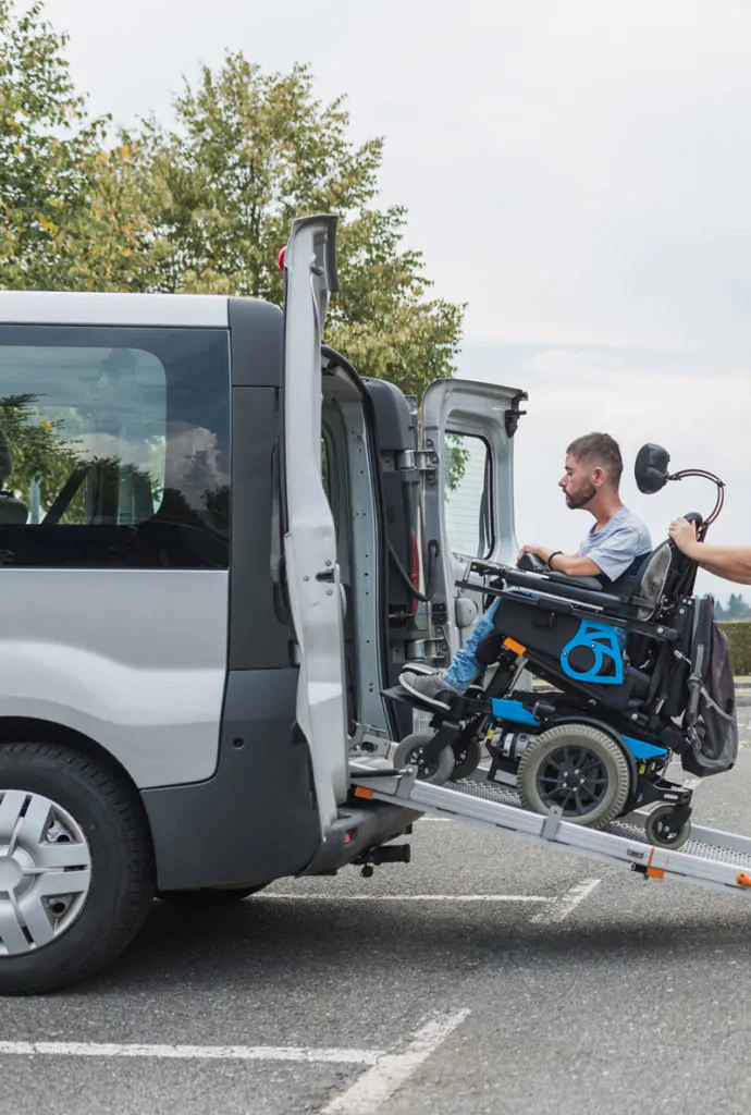 Barriere­freier Mietwagen - hallermobil