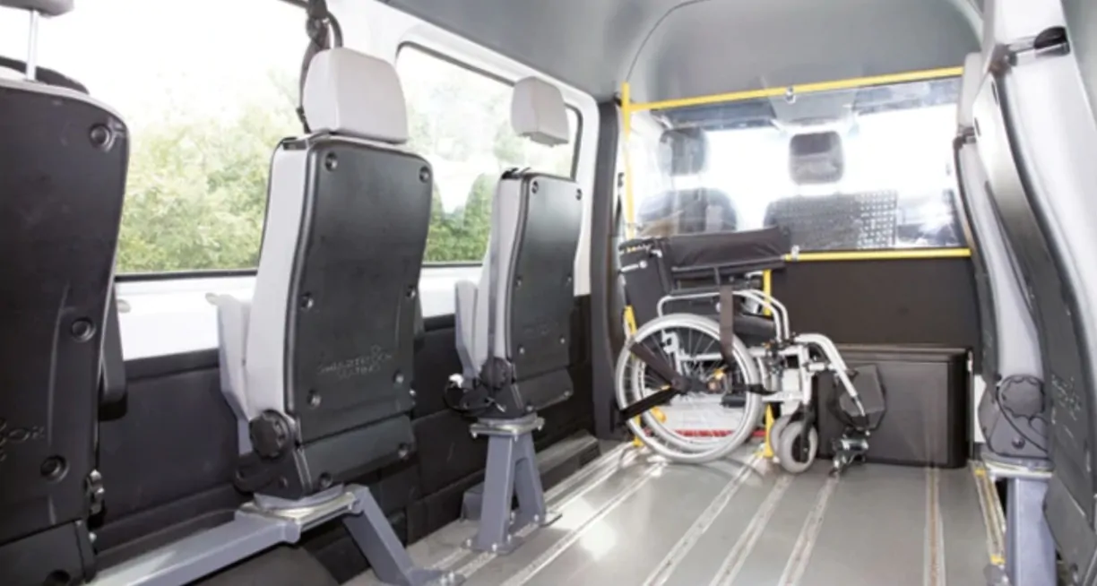 FAHRZEUGINNENRAUM in unseren Modellen